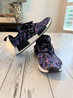 Adidas NMD R1 Pink Blue Black Camo Boost Sneakers Women’s Size 5.5